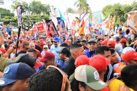 Baño de masas del presidente de la República, Nicolás Maduro Moros