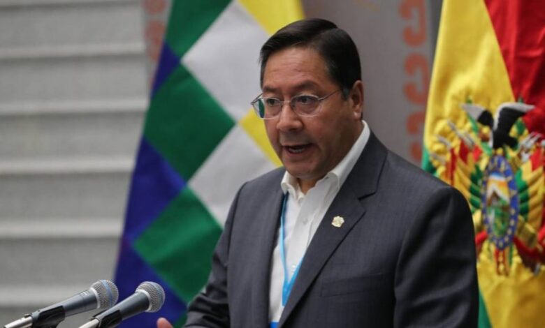 Luis Arce promulga ley que suspende las elecciones primarias