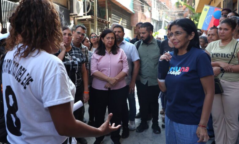 Delcy Rodríguez: Frente al fascismo; la respuesta es más democracia