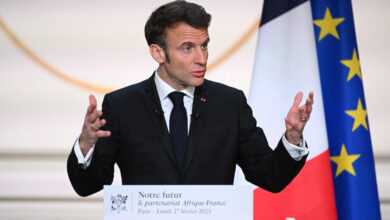 Insumisos presentarán moción de destitución contra Macron