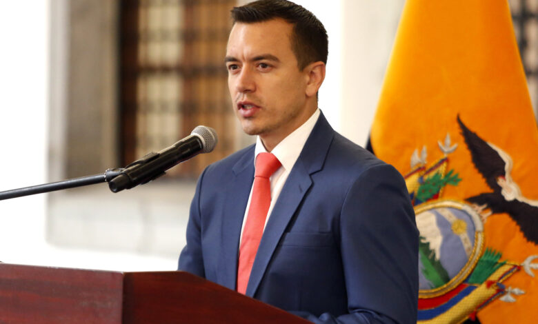 Noboa denuncia plan para sacarlo de la contienda electoral