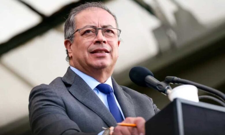 Petro ripostó la publicación de Machado