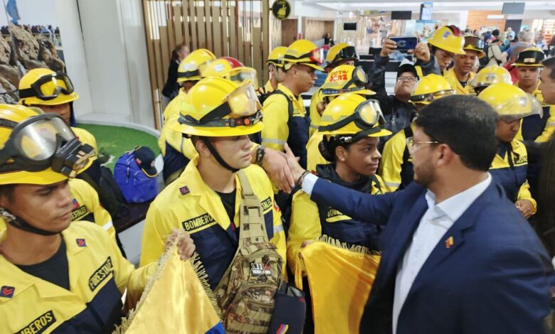 Venezuela envía bomberos para combatir incendios en Bolivia