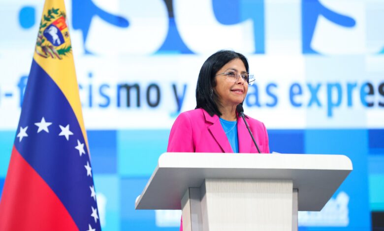 Vicepresidenta Rodríguez exhorta en Congreso antifascista crear gran movimiento por la paz