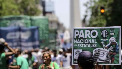 Trabajadores argentinos denunciarán despidos y políticas de Milei