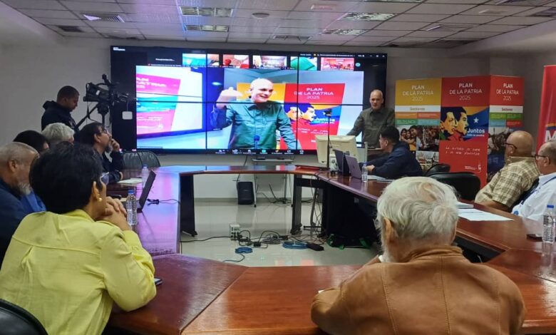 Menéndez: Se debe iniciar la descolonización de la sociedad venezolana para el desarrollo del país