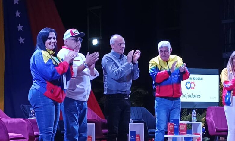 Trabajadores construirán su Agenda Concreta de Acción de cara al Congreso del Bloque Histórico