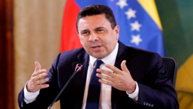 Samuel Moncada: Es necesario crear un frente contra el tecnofascismo y extremismo