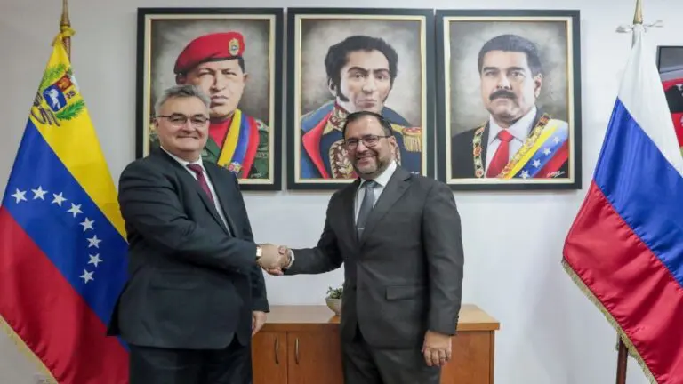 Venezuela y Rusia fortalecen alianza política y promueven cooperación económica