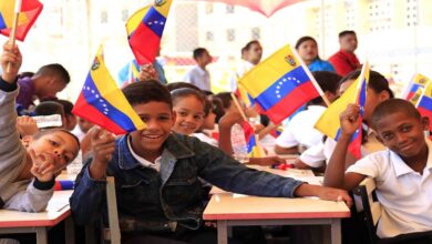 Niños venezolanos retornan hoy a las aulas de clases