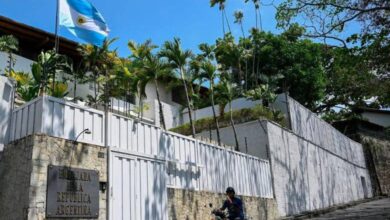 Autoridades desarticulan plan que buscaba atacar con granadas a embajada argentina en Caracas
