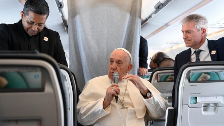 Papa Francisco calificó ataques en Medio Oriente de desproporcionados