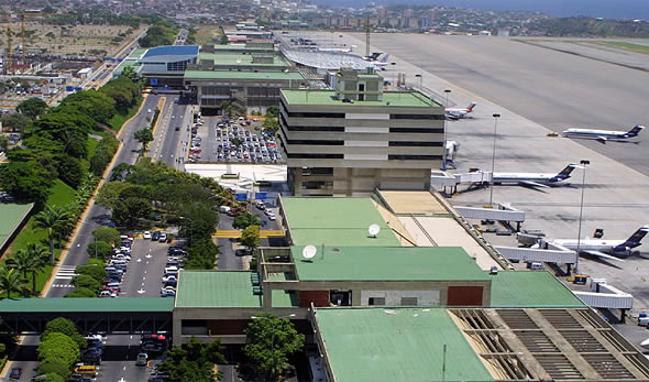 Venezuela extiende suspensión de vuelos desde y hacia Panamá, República Dominicana y Perú