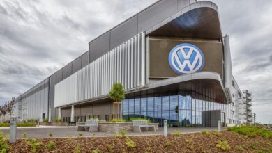 Empresa alemana Volkswagen planea cierre de fábricas y despido de trabajadores