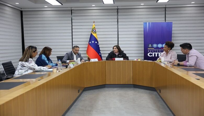 Evalúan agendas universitarias sobre Ciencia, Tecnología e Innovación