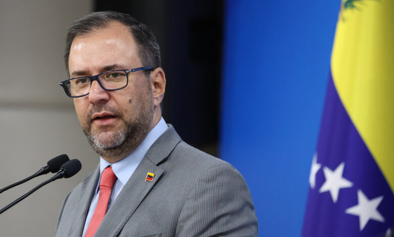 Canciller Gil: Núñez Feijóo reconoce "gobiernos paralelos" títeres del imperialismo occidental