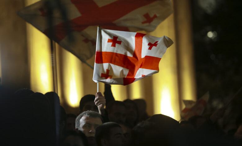 EE.UU. amenaza a Georgia con "consecuencias" si Tbilisi no cambia rumbo del Gobierno