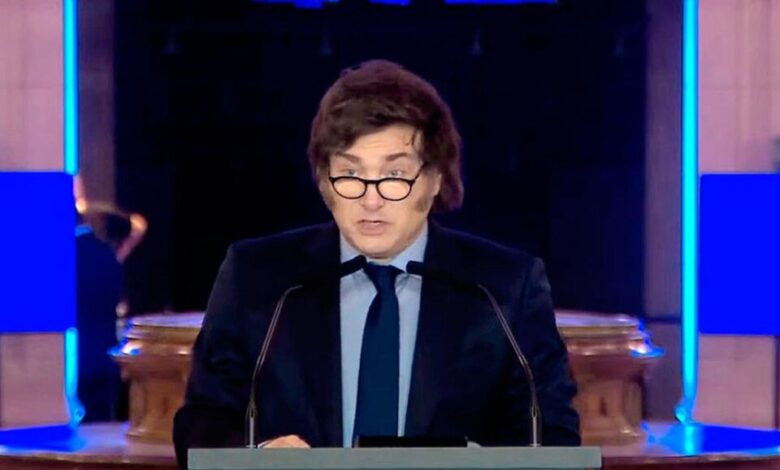 Javier Milei se enfrenta a las universidades