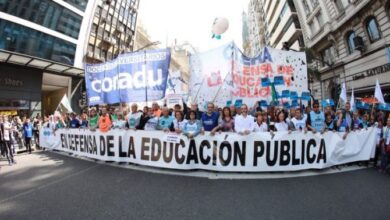 Universidades argentinas suspenden actividades por 24 horas