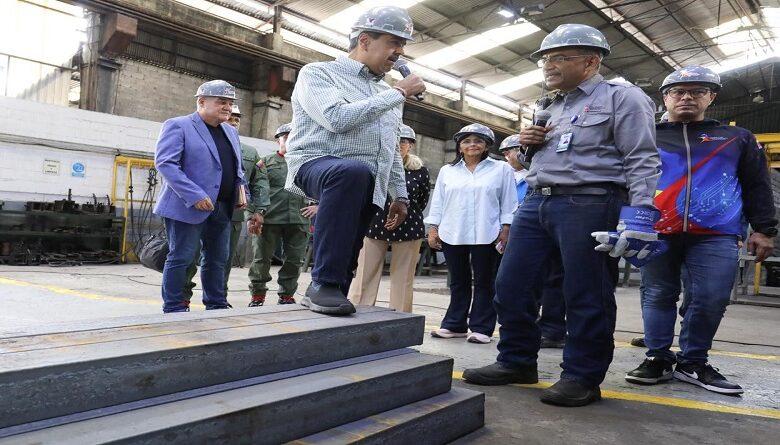 Jefe de Estado venezolano pide fortalecer producción del Complejo Siderúrgico Nacional al 100 %