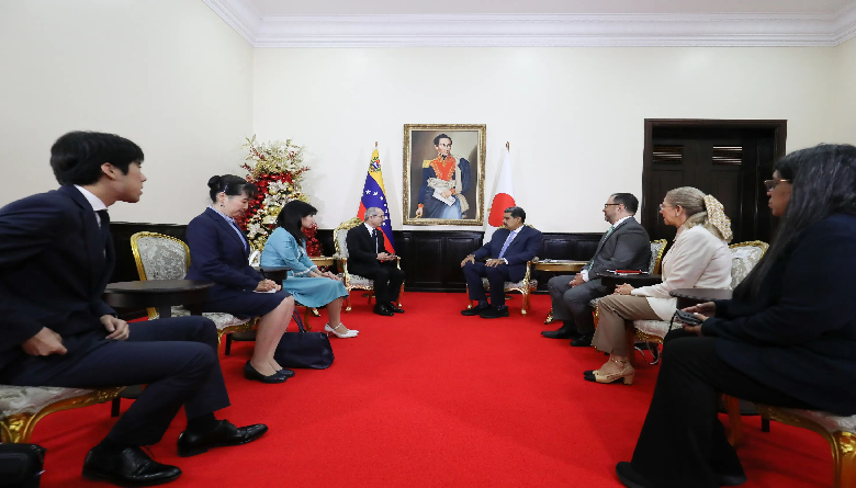 Presidente Maduro recibió Cartas Credenciales de embajadores de Japón y Alemania