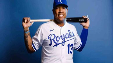 Venezolano Salvador Pérez se alzó con Premio Roberto Clemente 2024