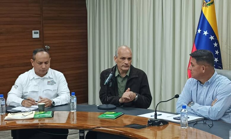 Coordinador del Congreso y Vicepresidencia de Obras Públicas y Servicios sostienen reunión de Trabajo