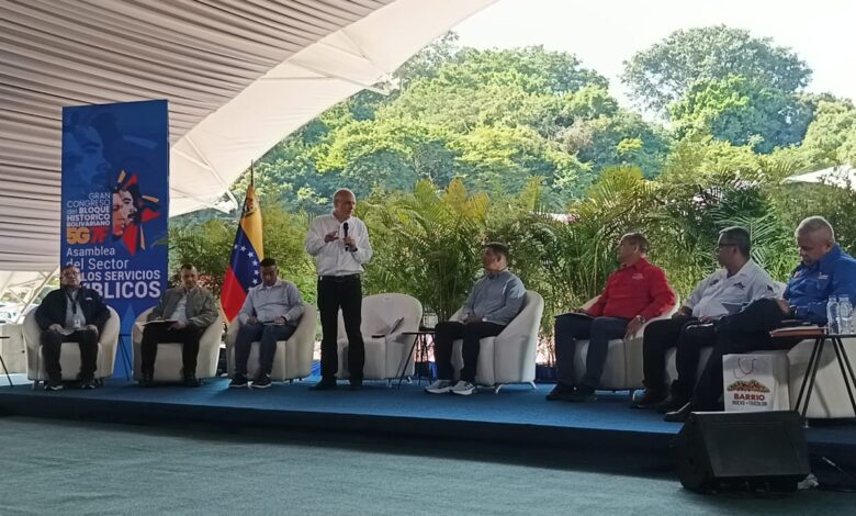 Vicepresidencia de Obras Públicas y Servicios debate propuestas rumbo al Congreso del Bloque Histórico