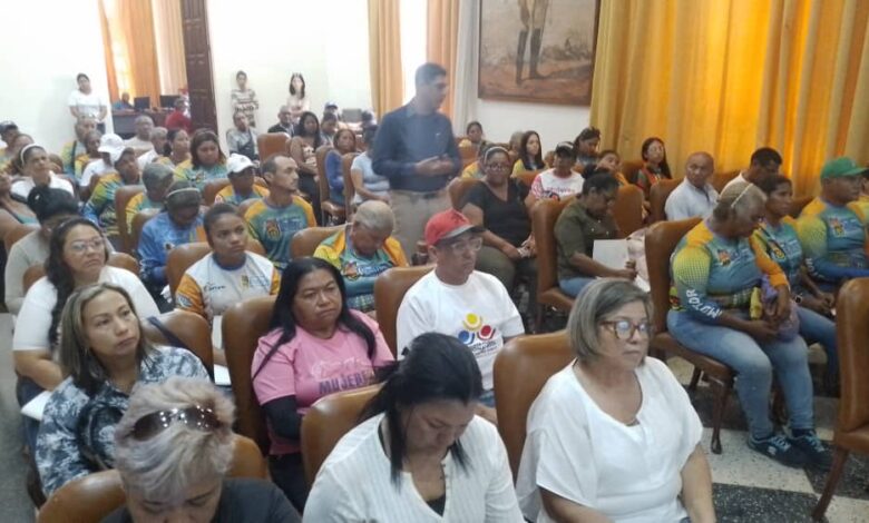 Poder Popular de Bolívar presenta proyectos de innovación tecnológica