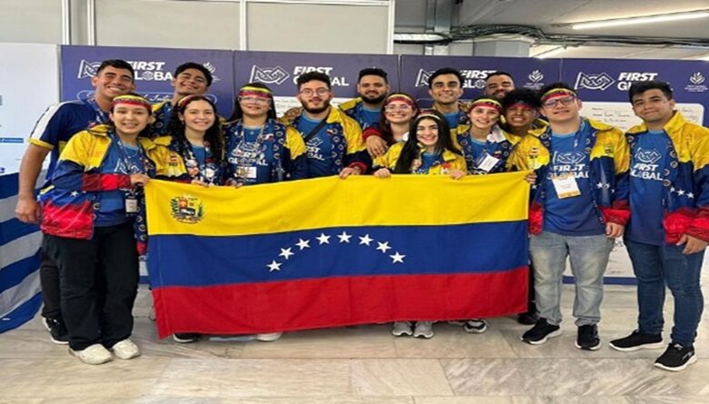 Presidente Maduro felicitó a Selección Nacional de Robótica por plata en Grecia