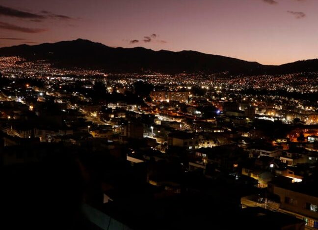 Se agrava la crisis energética en Ecuador por caída en reserva hídricas