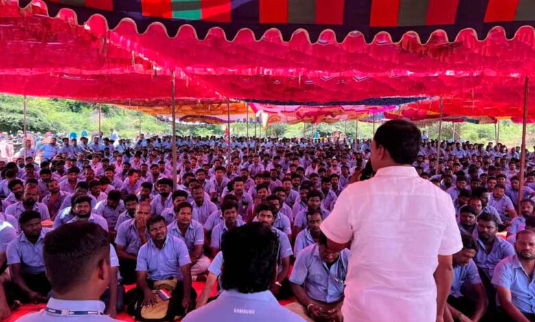 Trabajadores de Samsung en India en huelga por derechos laborales