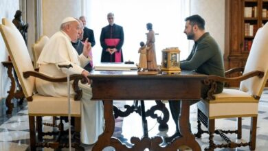 Zelenski presentó "Plan para la victoria" al Papa Francisco