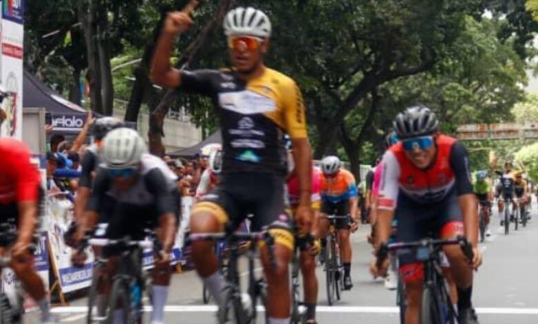 Maduro felicitó al criollo Luis Mora por su tercer lugar en la Vuelta a Venezuela