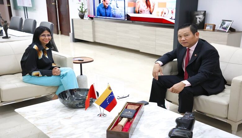 Venezuela y Vietnam dialogan para fortalecer cooperación comercial