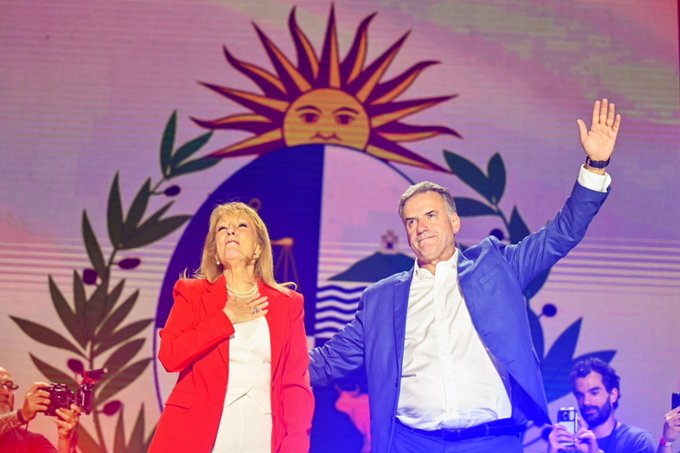Felicitan al presidente electo de Uruguay