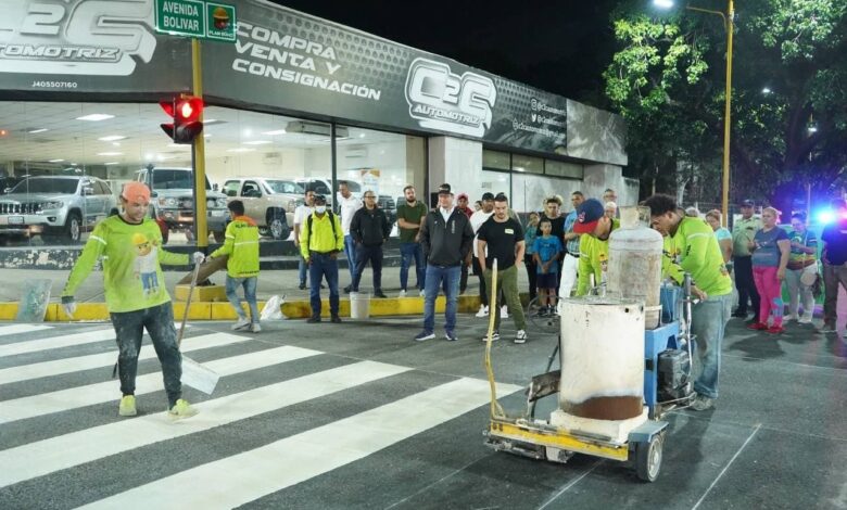 Alcaldía de Valencia culminó iluminación de la avenida Bolívar