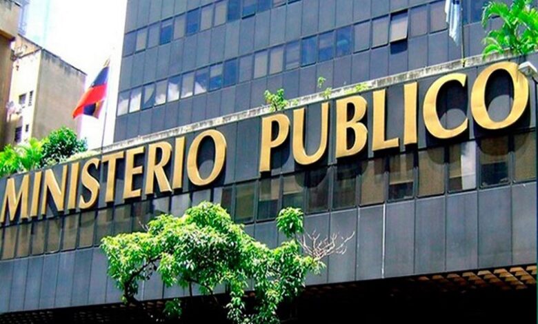 Fiscalía imputa a ultraderechista María Machado por incitar nuevas sanciones