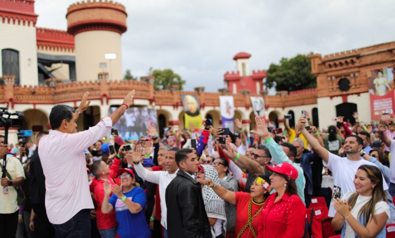 Maduro clausura Gran Congreso del Bloque Histórico