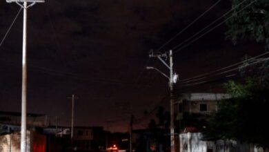 Ecuador reduce cortes de luz a seis horas diarias