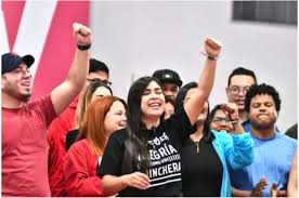 Estudiantes universitarios de Venezuela celebran su Día con una movilización