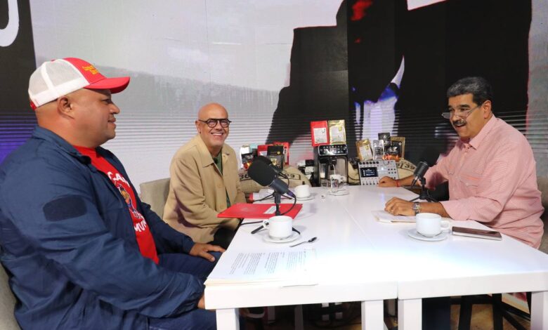Maduro plantea elecciones de Jueces de Paz para el 15 de diciembre