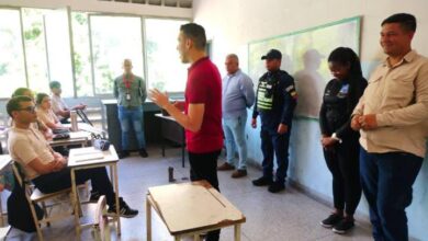 Jóvenes del PSUV visitan escuelas de Aragua para advertir consecuencias de los retos virales