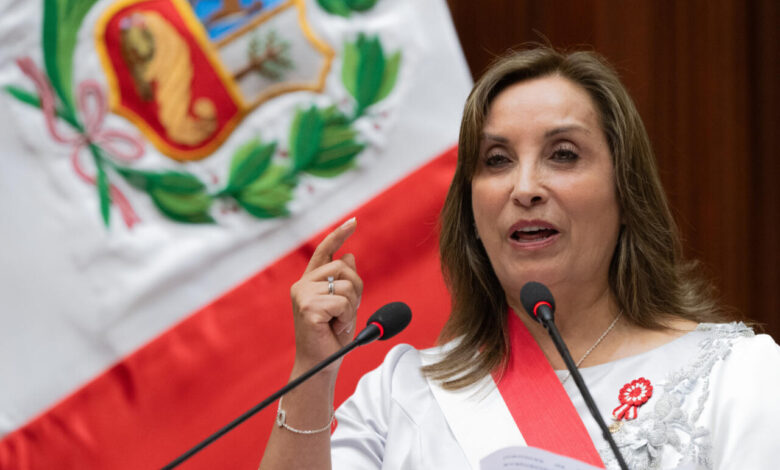 Se derrumba a 3% la aprobación de presidenta de Perú