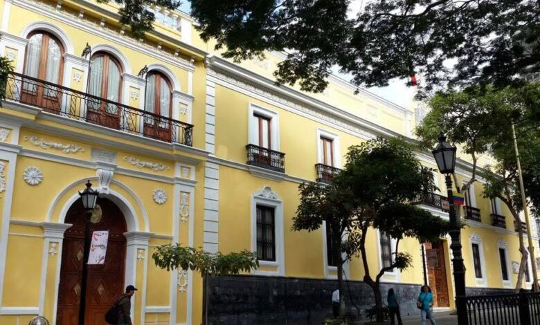 Venezuela rechaza que EEUU mantenga a Cuba en lista de países que patrocinan el terrorismo