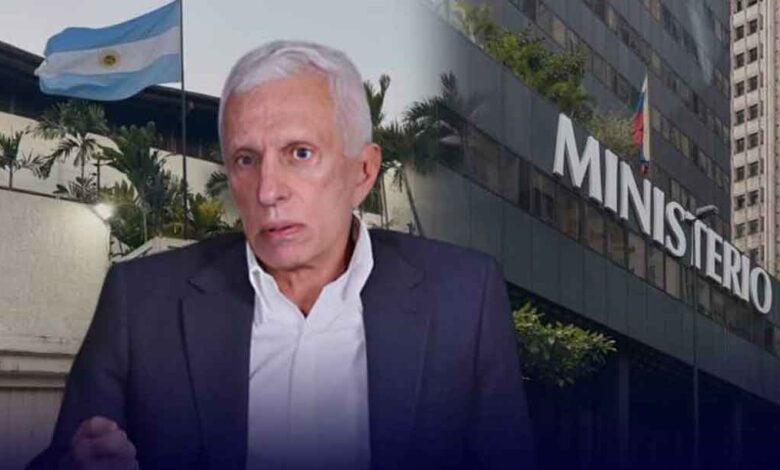 Fiscalía confirma que Martínez Mottola se puso a derecho tras abandonar embajada argentina
