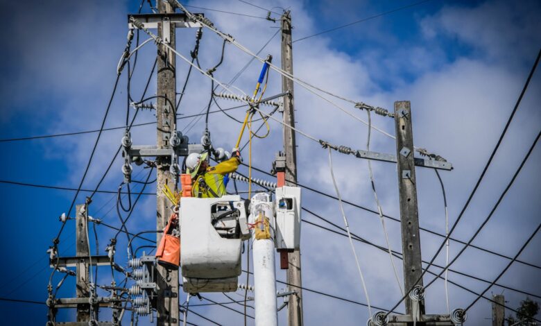 Puerto Rico a oscuras a pocas horas del año nuevo