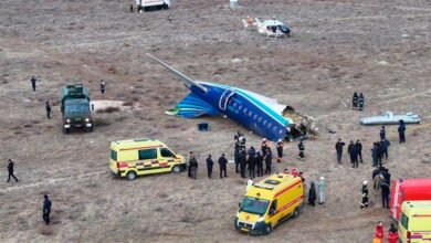 Se estrella un avión de Azerbaiyán Airlines en Kazajstán