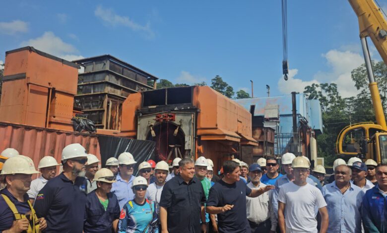 Ministro destaca unión de trabajadores de Corpoelec para superar desafíos en 2025