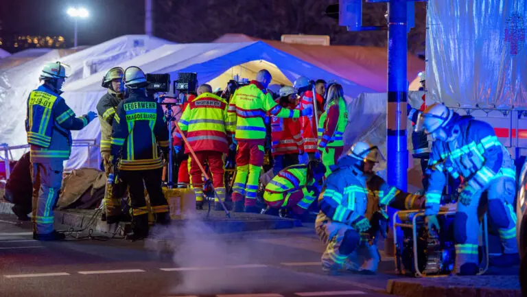 Cinco muertos y 200 heridos deja atropello masivo contra mercadillo en Alemania